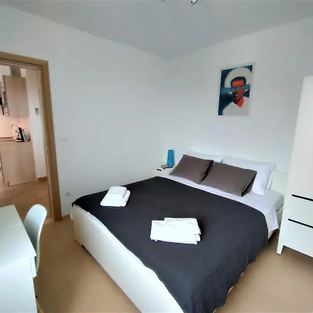 Blueness * Prigradica