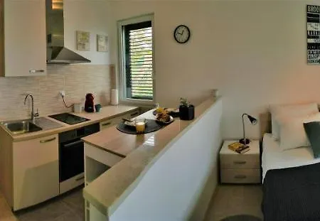 شقة Blueness